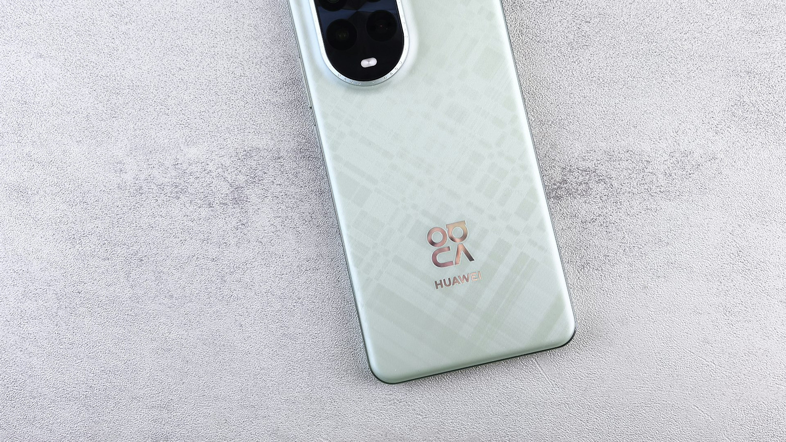 Achterkant van een Huawei-smartphone (archiefbeeld)
