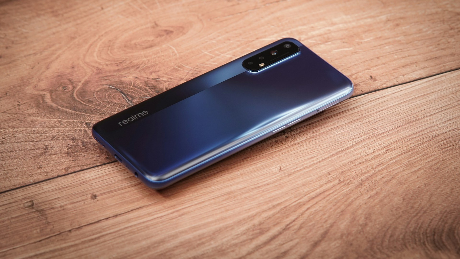 Een Realme-telefoon, niet uit de nieuwe 16-serie (archiefbeeld)