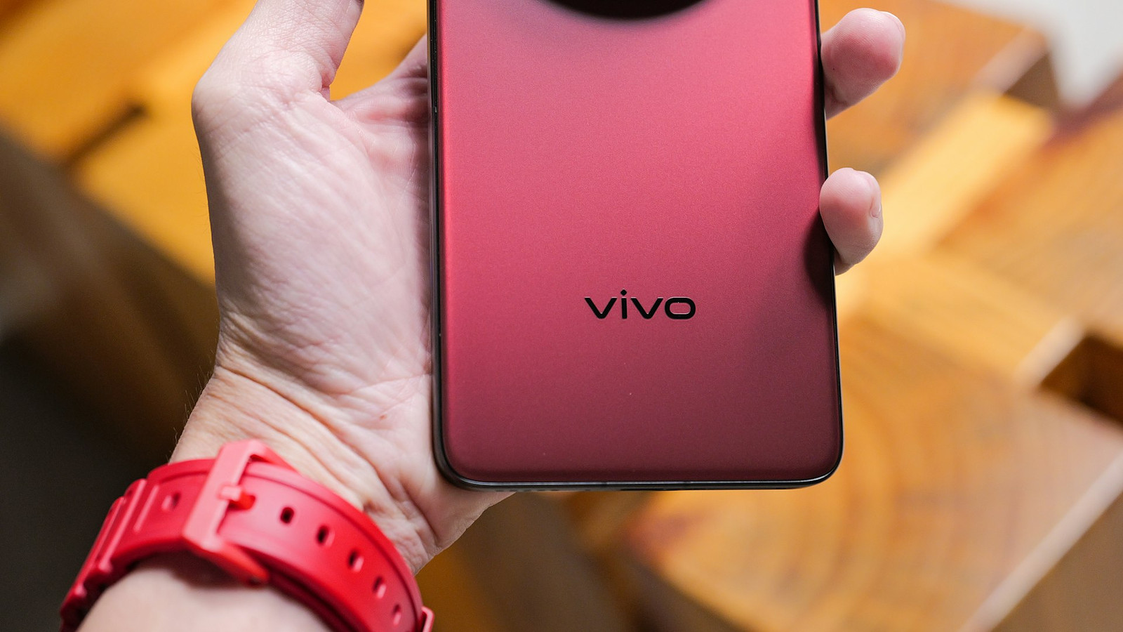 Een Vivo X200 Ultra, een eerder toestel van Vivo; niet de X500 Pro zelf (archiefbeeld)